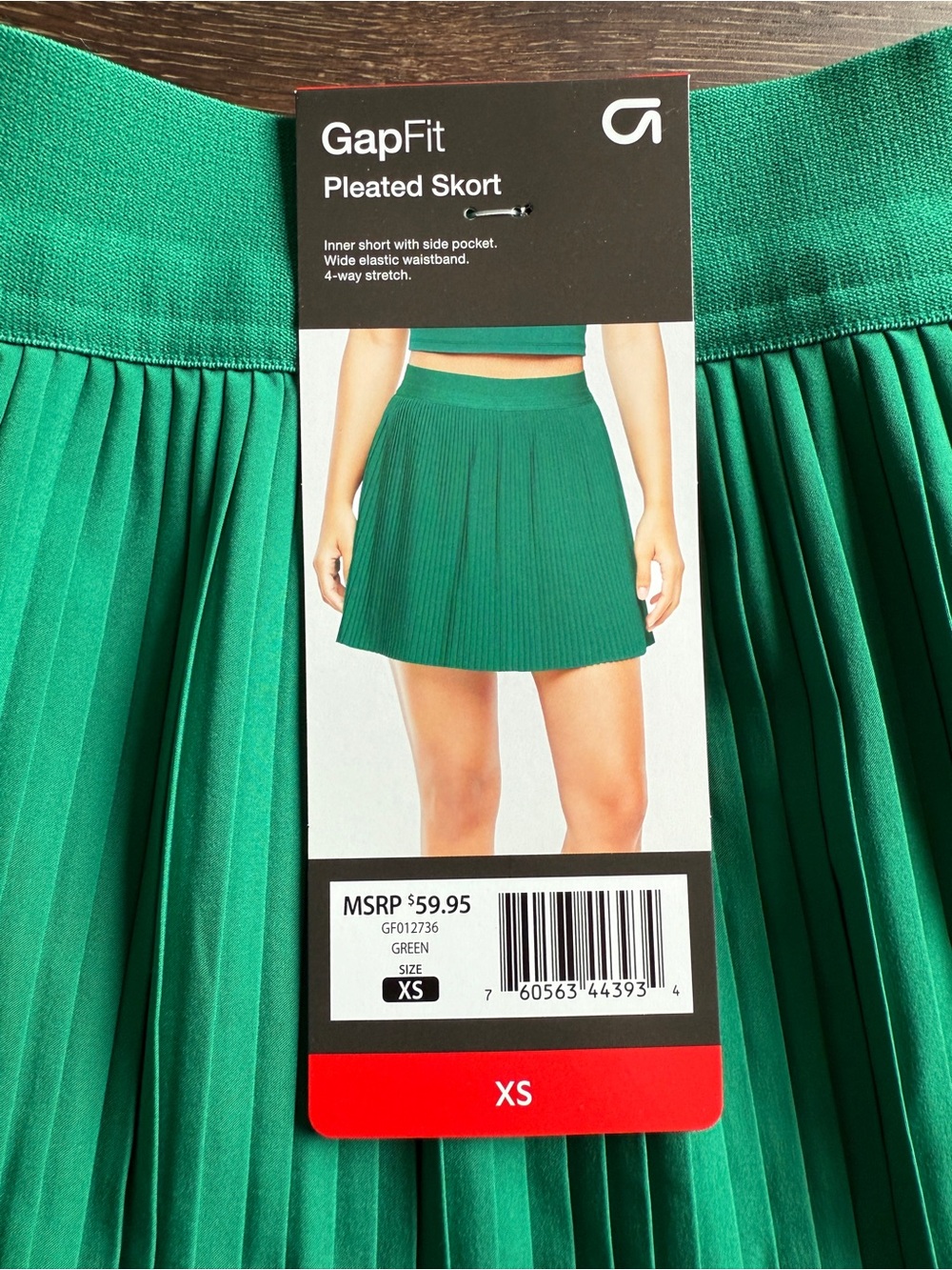 GAP Pleated Mini Skirt in Green - Picture 7 of 9